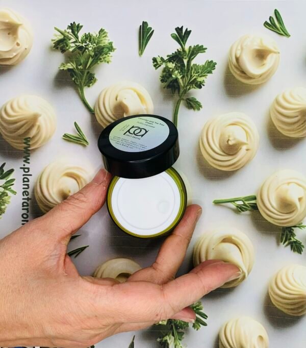 Nourishing Hazelnut Oil & Tea Tree Cream - Image 6
